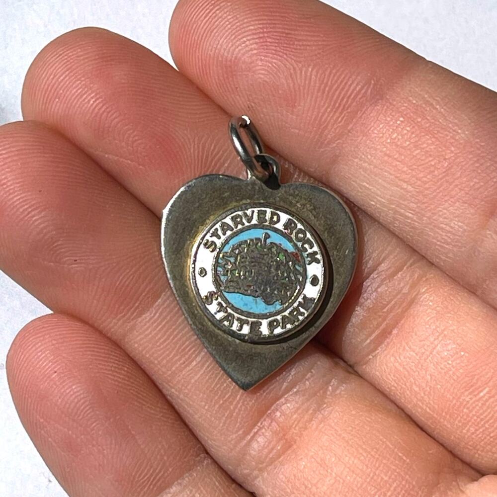 Vintage Starved Rock State Park Illinois Heart Souvenir Charm Enamel 1"